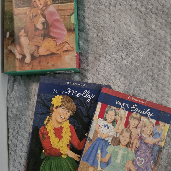 NIB 1st Edition American Girl Doll Kitt Kittredge with Accessories And Book Sets - Picture 2 of 4